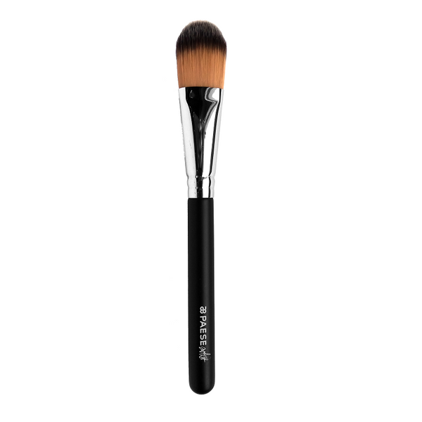 MAKE-UP BRUSH